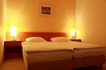 B&B Taaakaryba